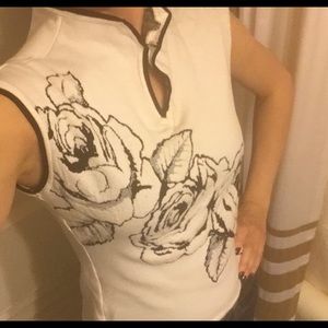 Cache black and white sleeveless top